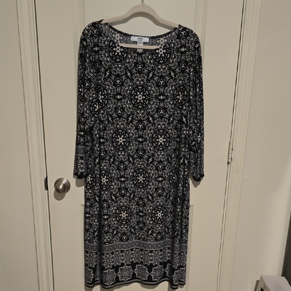 wisp Dresses & Skirts - Black and White Sheath Dress with 3/4 Sleeves